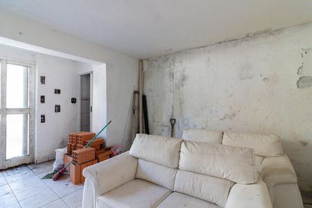 Casa para alugar com 133m², 8 quartos e 1 vagaSalão