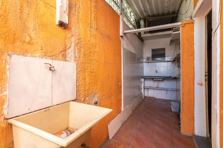 Casa para alugar com 133m², 8 quartos e 1 vagaÁrea de Serviço