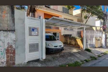 Casa para alugar com 133m², 8 quartos e 1 vagaFachada