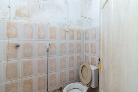 Casa para alugar com 133m², 8 quartos e 1 vagaBanheiro 1