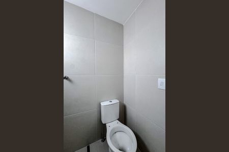 Apartamento à venda com 42m², 2 quartos e 1 vaga Apartamento à venda com 42m², 2 quartos e 1 vagaBanheiro