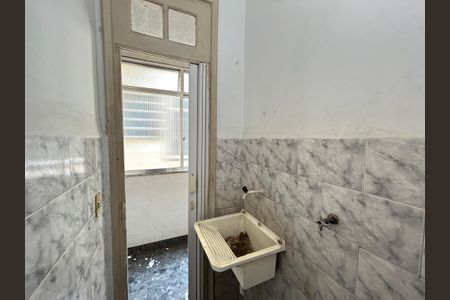 Casa à venda com 100m², 2 quartos e sem vagaBanheiro de serviço