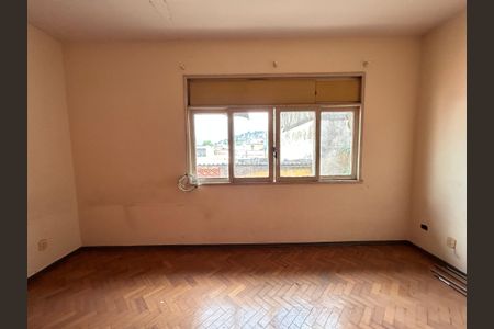 Casa à venda com 100m², 2 quartos e sem vagaSala