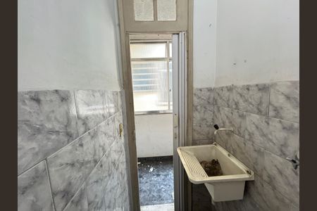 Casa à venda com 100m², 2 quartos e sem vagaBanheiro de serviço