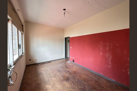 Casa à venda com 100m², 2 quartos e sem vagaSala
