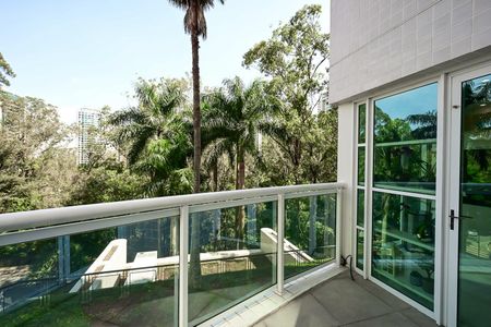 Varanda de apartamento à venda com 4 quartos, 211m² em Parque do Morumbi, São Paulo