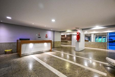 Apartamento à venda com 211m², 4 quartos e 4 vagasHall Social