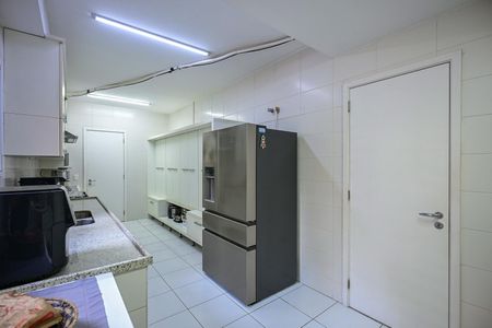 Apartamento à venda com 211m², 4 quartos e 4 vagasCozinha