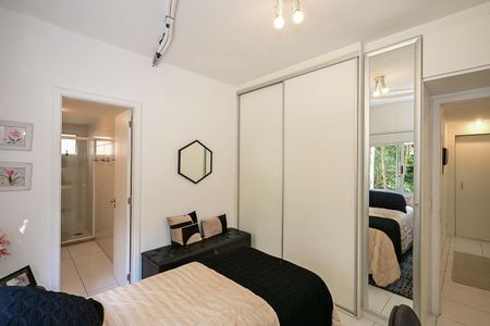 Apartamento à venda com 211m², 4 quartos e 4 vagasSuíte 2
