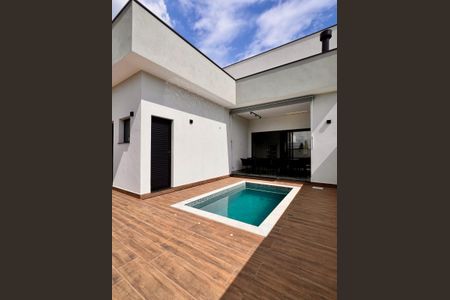 Casa de condomínio à venda com 300m², 3 quartos e 2 vagasÁrea externa