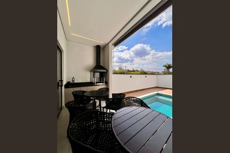 Casa de condomínio à venda com 300m², 3 quartos e 2 vagasÁrea externa