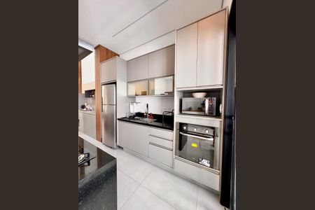 Casa de condomínio à venda com 300m², 3 quartos e 2 vagasCozinha