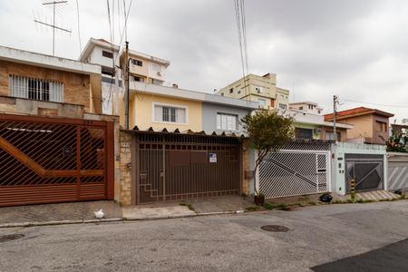 Casa para alugar com 160m², 3 quartos e 2 vagas Casa para alugar com 160m², 3 quartos e 2 vagasFachada