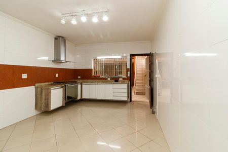 Casa para alugar com 160m², 3 quartos e 2 vagas Casa para alugar com 160m², 3 quartos e 2 vagasCozinha