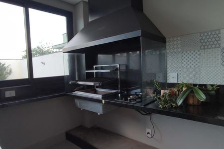 Casa de condomínio à venda com 240m², 3 quartos e 4 vagas Casa de condomínio à venda com 240m², 3 quartos e 4 vagasÁrea gourmet