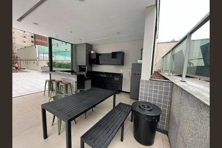 Apartamento para alugar com 134m², 4 quartos e 2 vagas