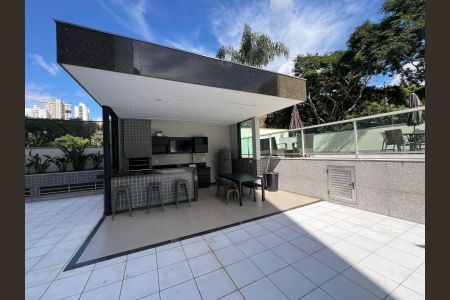 Apartamento para alugar com 134m², 4 quartos e 2 vagas