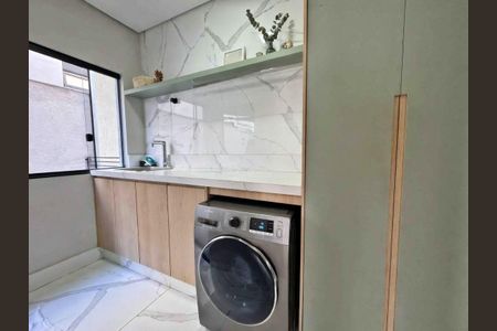 Casa de condomínio para alugar com 262m², 4 quartos e 4 vagas