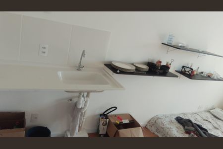 Cozinha de apartamento para alugar com 1 quarto, 17m² em Chácara Inglesa, São Paulo