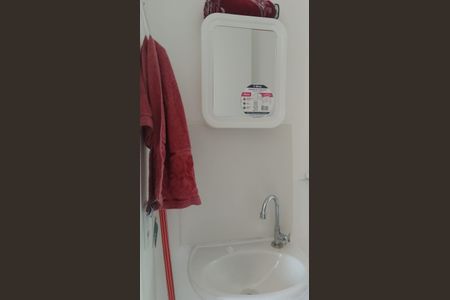 Banheiro de apartamento para alugar com 1 quarto, 17m² em Chácara Inglesa, São Paulo