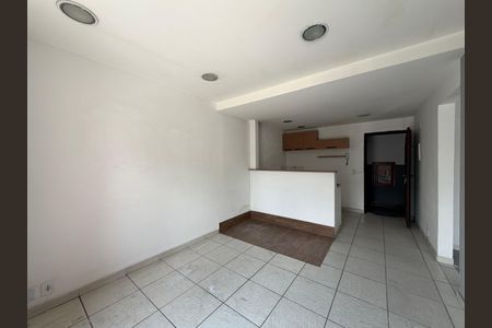 Sala de apartamento para alugar com 1 quarto, 55m² em Tanque, Rio de Janeiro