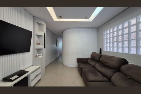 Casa para alugar com 250m², 5 quartos e 4 vagasSala