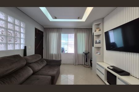 Casa para alugar com 250m², 5 quartos e 4 vagasSala