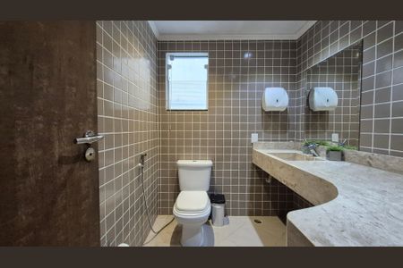 Casa para alugar com 250m², 5 quartos e 4 vagasLavabo
