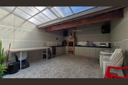 Casa para alugar com 250m², 5 quartos e 4 vagasArea externa