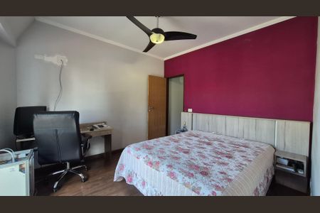 Casa para alugar com 250m², 5 quartos e 4 vagasSuíte