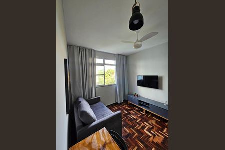 Sala de apartamento para alugar com 2 quartos, 50m² em Padre Eustáquio, Belo Horizonte