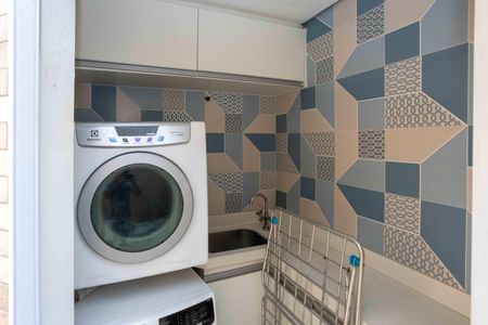 Casa à venda com 210m², 2 quartos e 1 vagaÁrea de Serviço