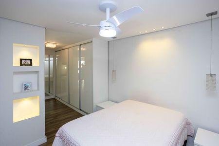 Casa à venda com 210m², 2 quartos e 1 vagaQuarto Suíte