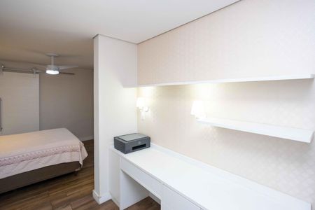 Quarto Suíte de casa à venda com 2 quartos, 210m² em Jardim Miriam, São Paulo