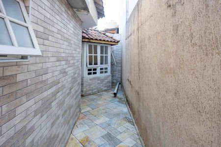 Casa à venda com 210m², 2 quartos e 1 vagaQuintal