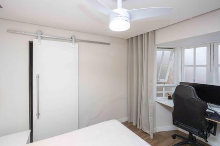 Casa à venda com 210m², 2 quartos e 1 vagaQuarto Suíte