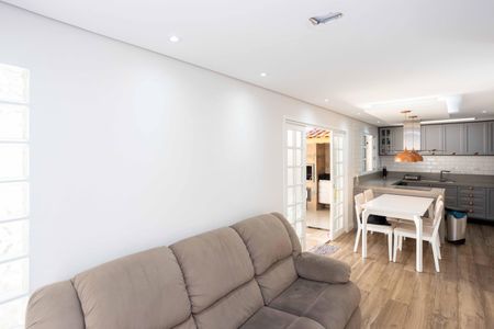 Sala de casa à venda com 2 quartos, 210m² em Jardim Miriam, São Paulo