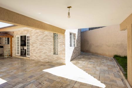 Casa à venda com 210m², 2 quartos e 1 vagaGaragem