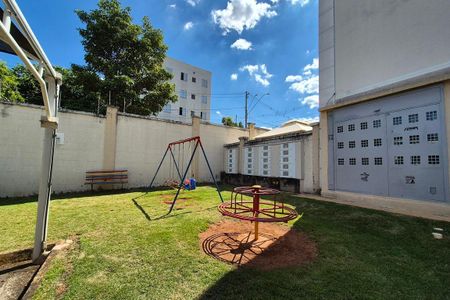 Apartamento para alugar com 48m², 2 quartos e 1 vaga Apartamento para alugar com 48m², 2 quartos e 1 vagaÁrea comum - Playground