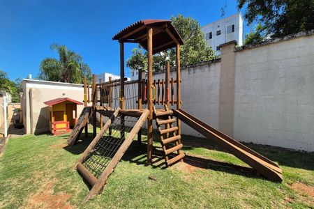 Apartamento para alugar com 48m², 2 quartos e 1 vaga Apartamento para alugar com 48m², 2 quartos e 1 vagaÁrea comum - Playground
