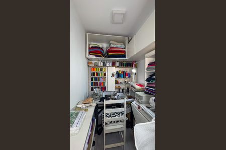 Apartamento à venda com 120m², 3 quartos e 2 vagas Apartamento à venda com 120m², 3 quartos e 2 vagasÁrea de Serviço