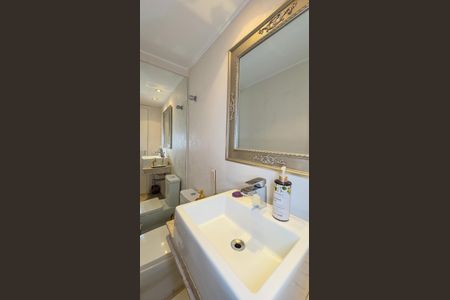 Apartamento à venda com 120m², 3 quartos e 2 vagas Apartamento à venda com 120m², 3 quartos e 2 vagasLavabo