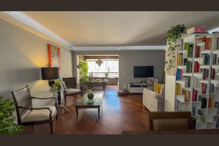 Apartamento à venda com 120m², 3 quartos e 2 vagasSala