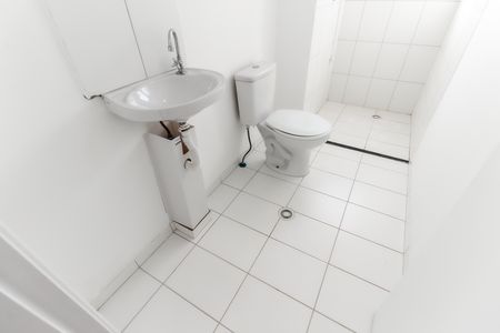 Apartamento para alugar com 44m², 2 quartos e sem vaga Apartamento para alugar com 44m², 2 quartos e sem vagaBanheiro