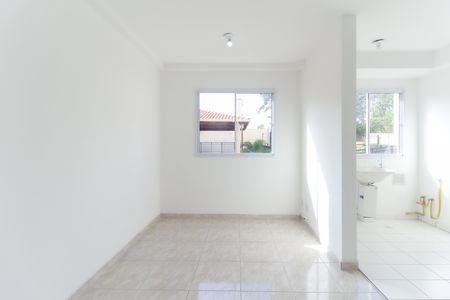Sala de apartamento para alugar com 2 quartos, 44m² em Jardim Helian, São Paulo
