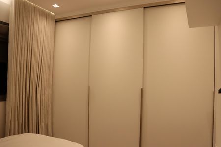 Apartamento à venda com 155m², 3 quartos e 2 vagasQuarto