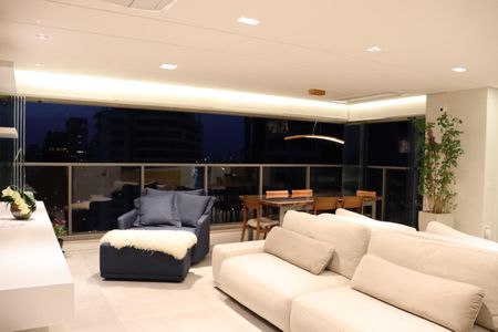 Apartamento à venda com 155m², 3 quartos e 2 vagasSala