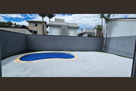 Casa de condomínio para alugar com 316m², 3 quartos e 6 vagasPiscina