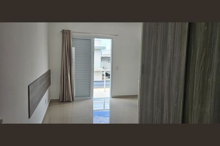 Casa de condomínio para alugar com 316m², 3 quartos e 6 vagasQuarto