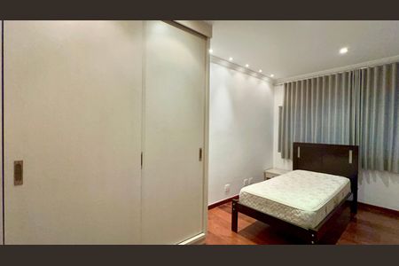 Apartamento à venda com 158m², 3 quartos e 1 vagaSuíte 1